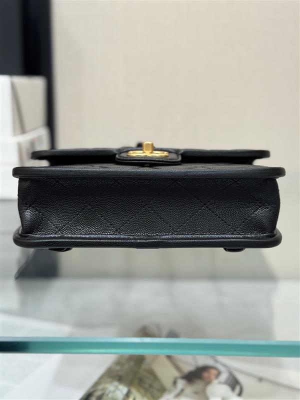 2026127213722513 900